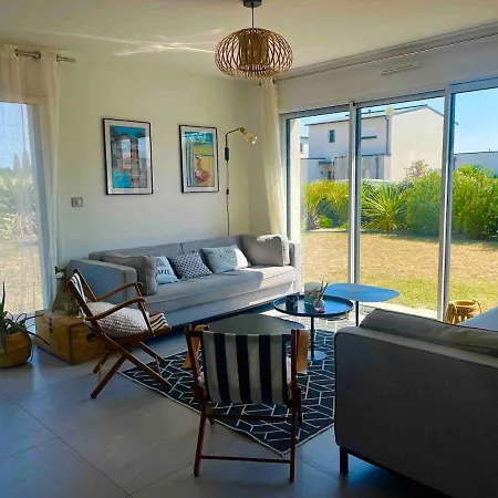 Beautiful New House Near And Train Station Ferienhaus *